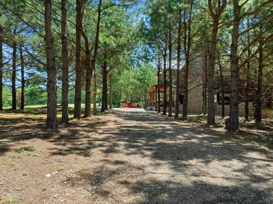 Vila The Whiskey Trip! Family Getaway Broken Bow Exteriér fotografie